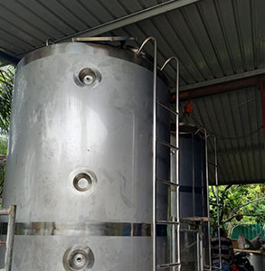 Storage tanks